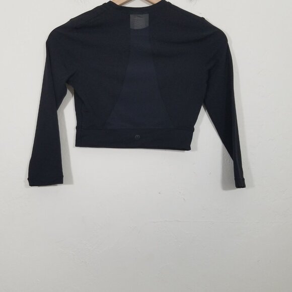 Lululemon Mesh Crop Top - Picture 2 of 4